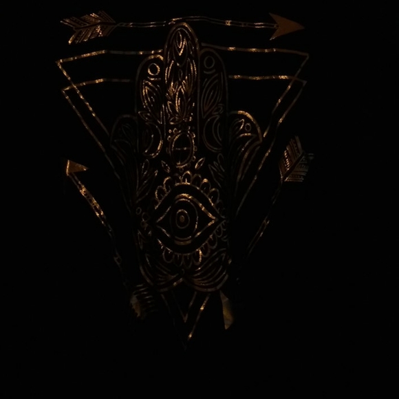 Top - Picture 2 of 2